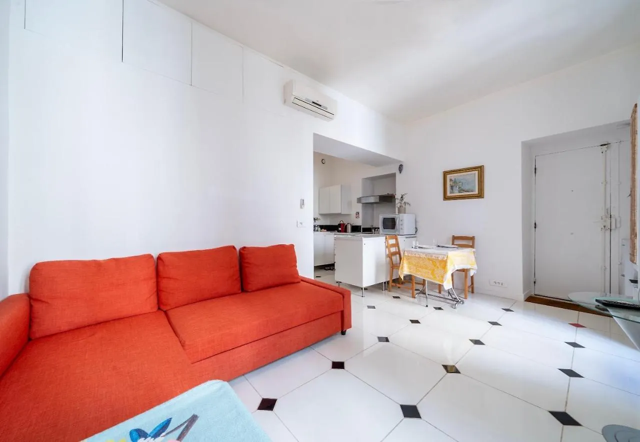 Appartement Claudia - Central - Very Close To Sea - Calm - Ac Nice Apartment